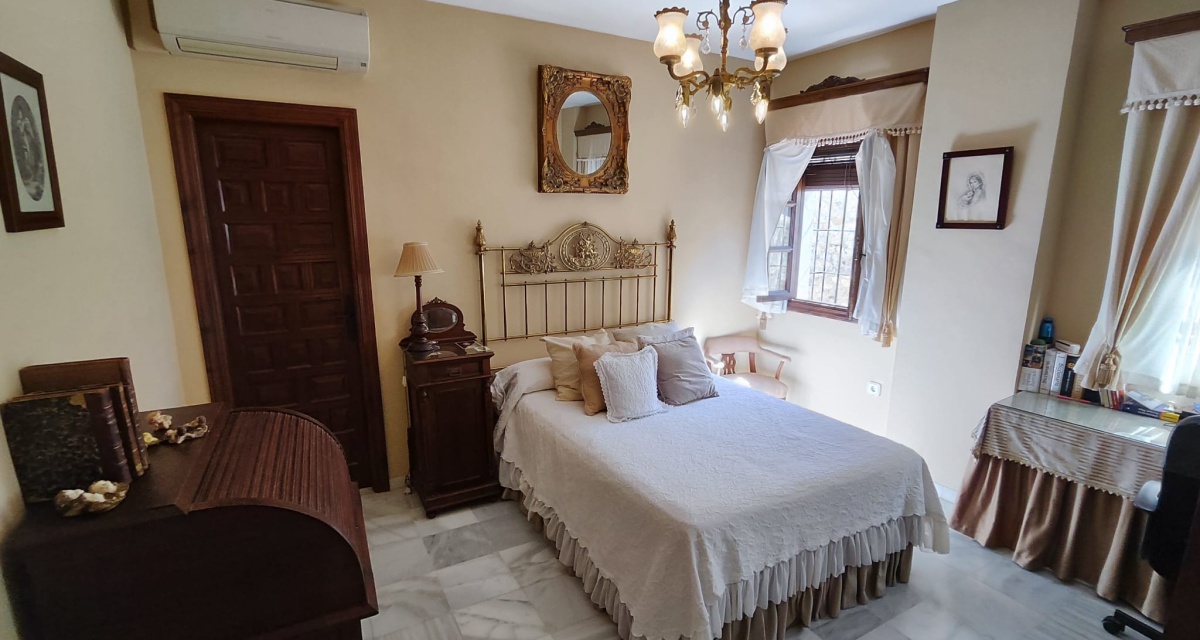 4 Bedrooms Bedrooms, ,3 BathroomsBathrooms,Villa,For Sale,1088