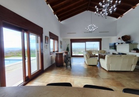 9 Bedrooms Bedrooms, 0 ,10 BathroomsBathrooms,Villa,For Sale,0,1090