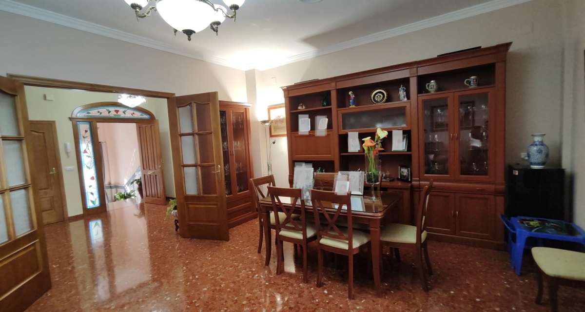 6 Bedrooms Bedrooms, ,3 BathroomsBathrooms,Villa,For Sale,1110