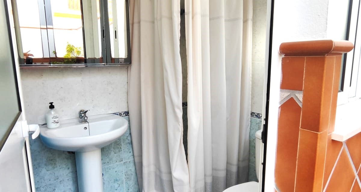 6 Bedrooms Bedrooms, ,3 BathroomsBathrooms,Villa,For Sale,1110