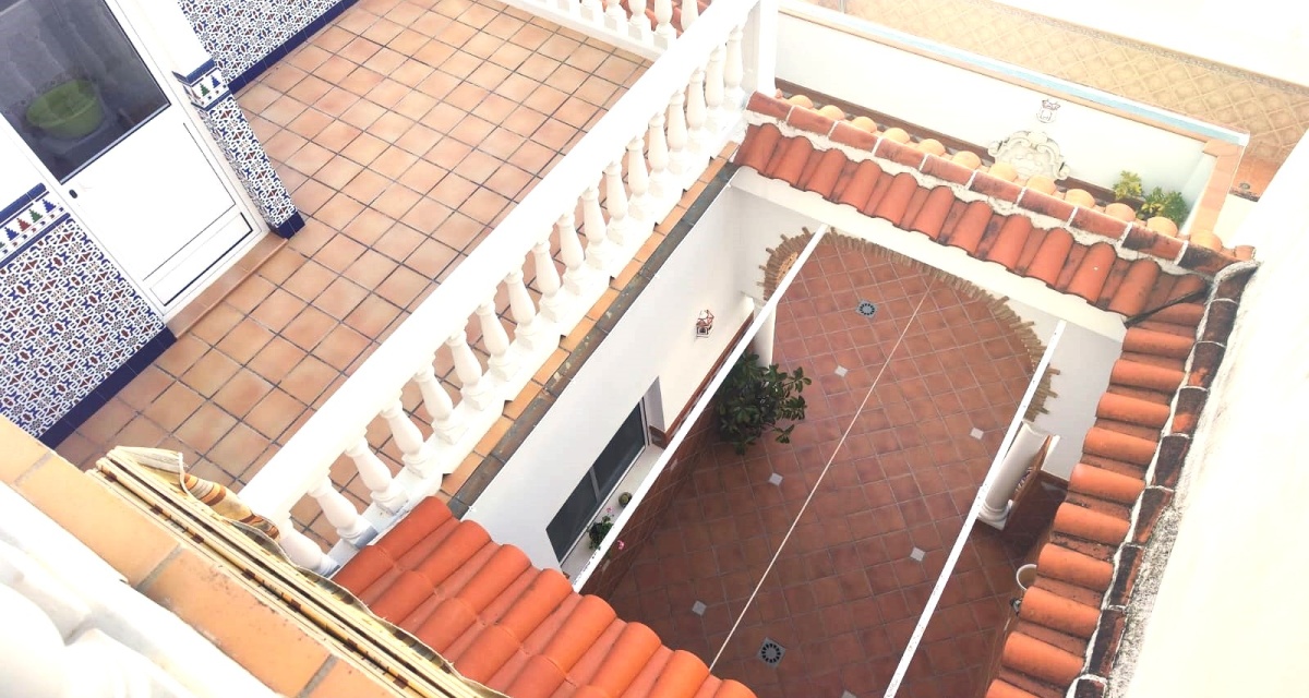 6 Bedrooms Bedrooms, ,3 BathroomsBathrooms,Villa,For Sale,1110