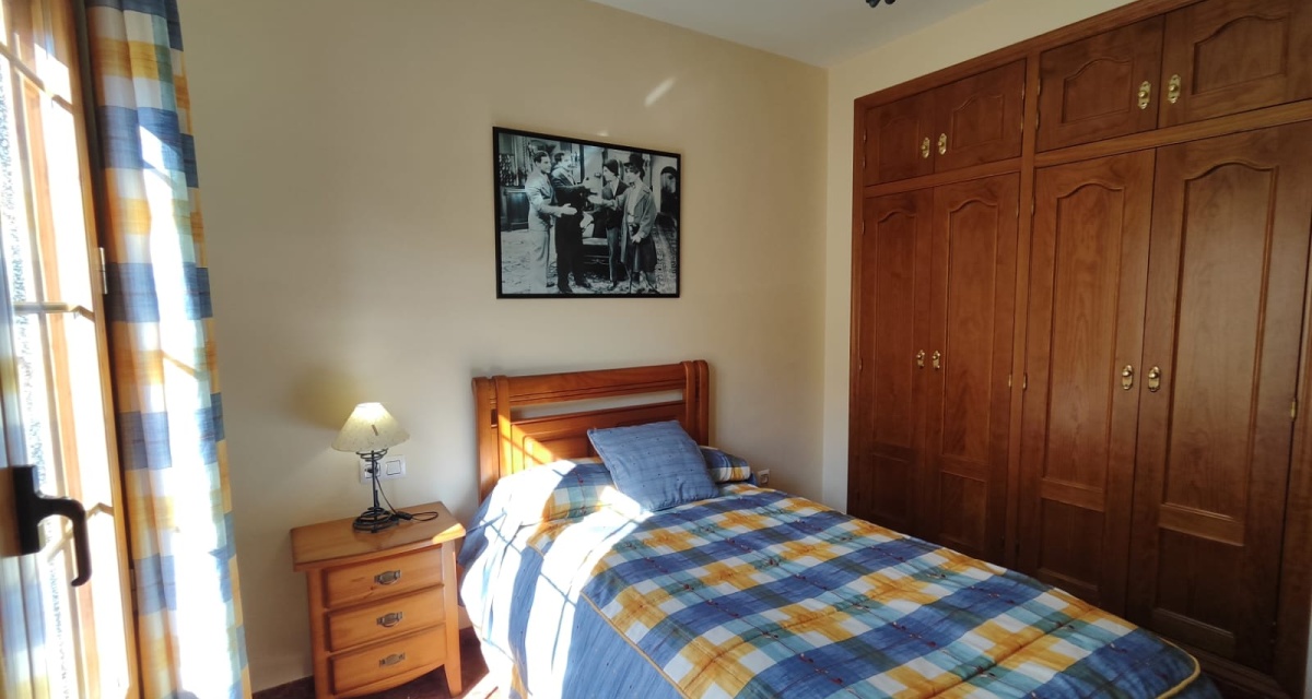 6 Bedrooms Bedrooms, ,3 BathroomsBathrooms,Villa,For Sale,1110