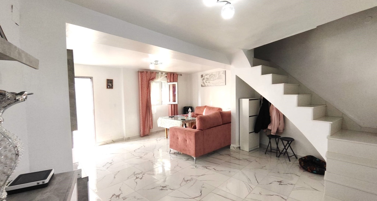 3 Bedrooms Bedrooms, ,1 BathroomBathrooms,Apartment,For Sale,1111