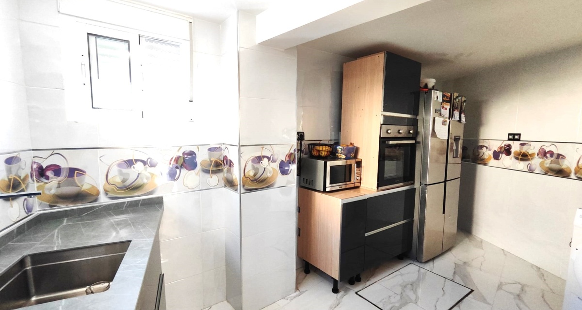 3 Bedrooms Bedrooms, ,1 BathroomBathrooms,Apartment,For Sale,1111