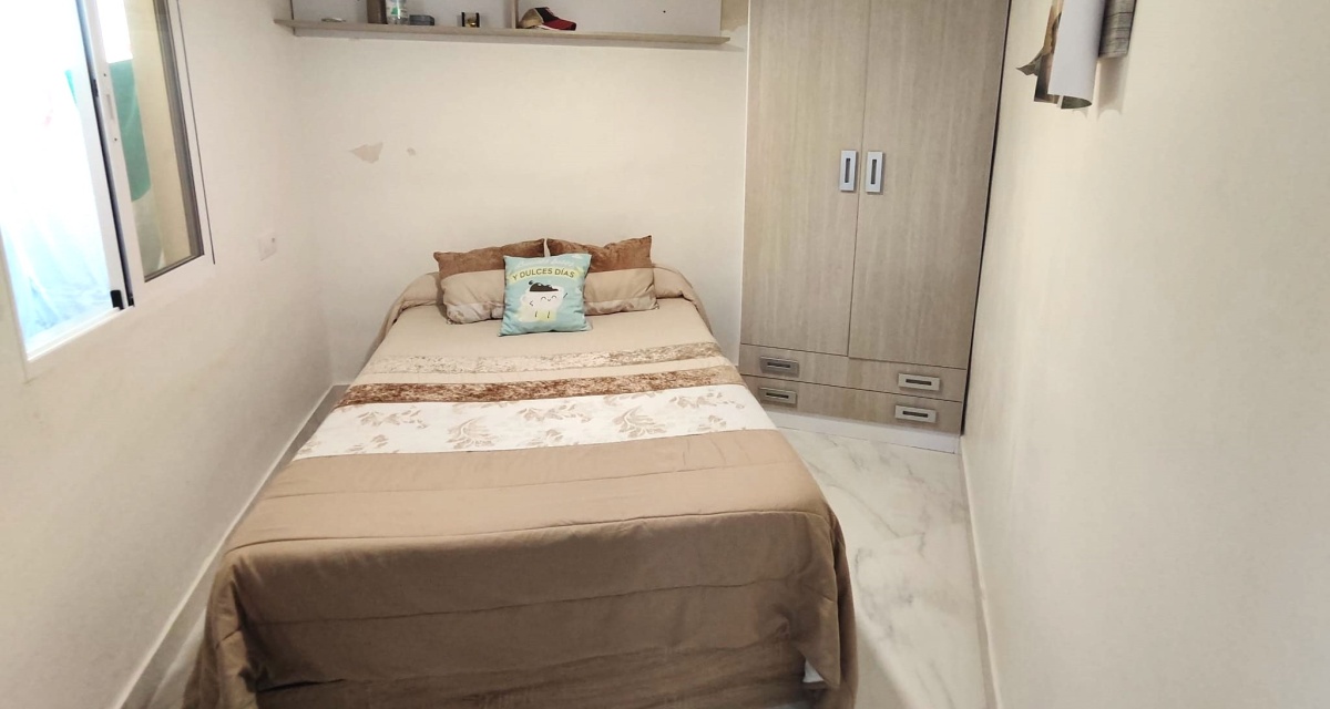 3 Bedrooms Bedrooms, ,1 BathroomBathrooms,Apartment,For Sale,1111