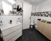 3 Bedrooms Bedrooms, ,1 BathroomBathrooms,Apartment,For Sale,1111