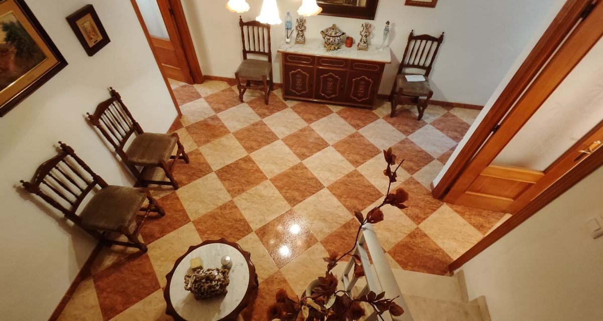 4 Bedrooms Bedrooms, ,2 BathroomsBathrooms,Villa,For Sale,1112