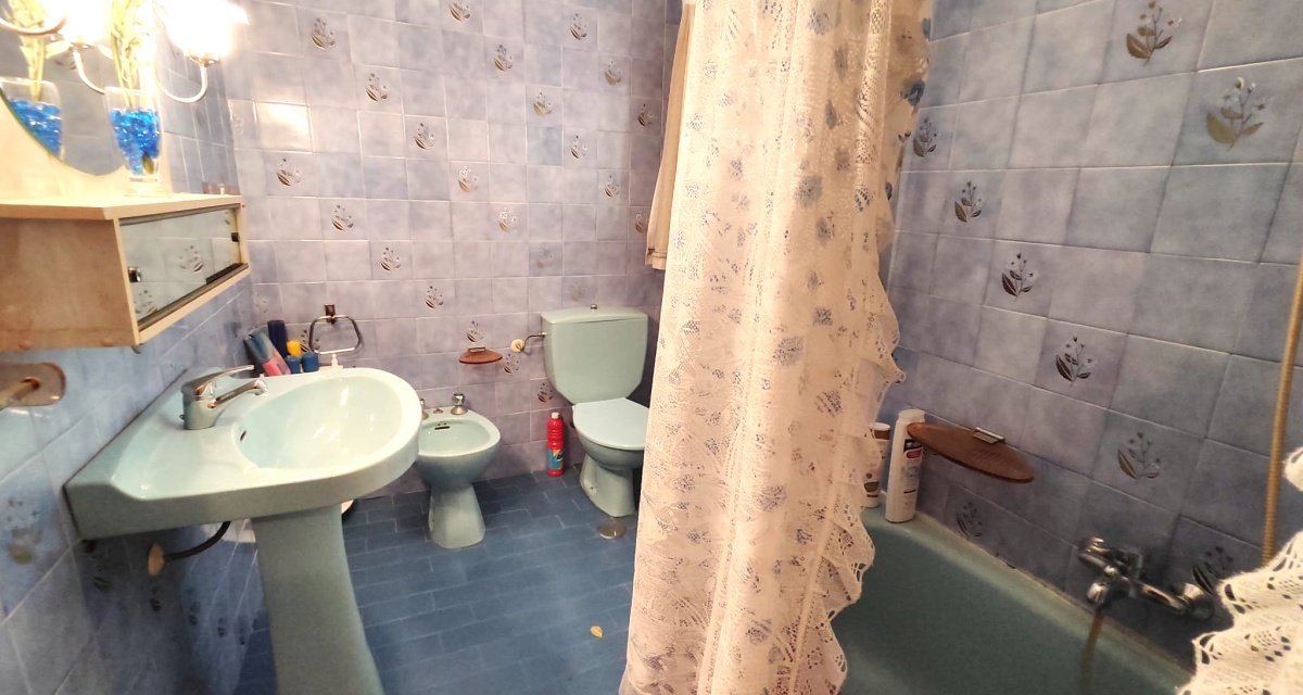 4 Bedrooms Bedrooms, ,2 BathroomsBathrooms,Villa,For Sale,1112