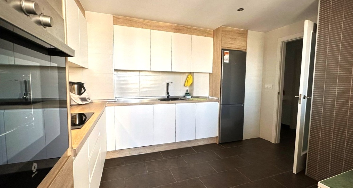 2 Bedrooms Bedrooms, ,2 BathroomsBathrooms,Apartment,For Sale,1113