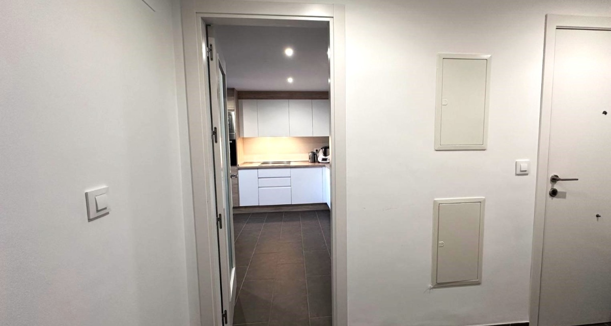 2 Bedrooms Bedrooms, ,2 BathroomsBathrooms,Apartment,For Sale,1113