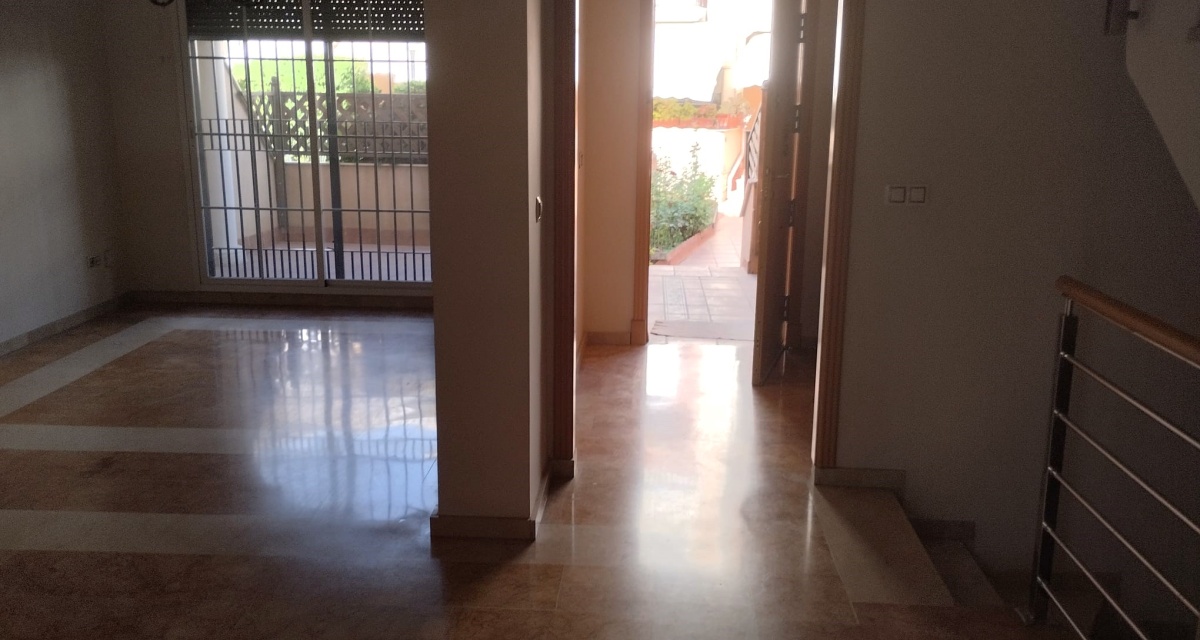 3 Bedrooms Bedrooms, ,2 BathroomsBathrooms,Villa,For Sale,1114