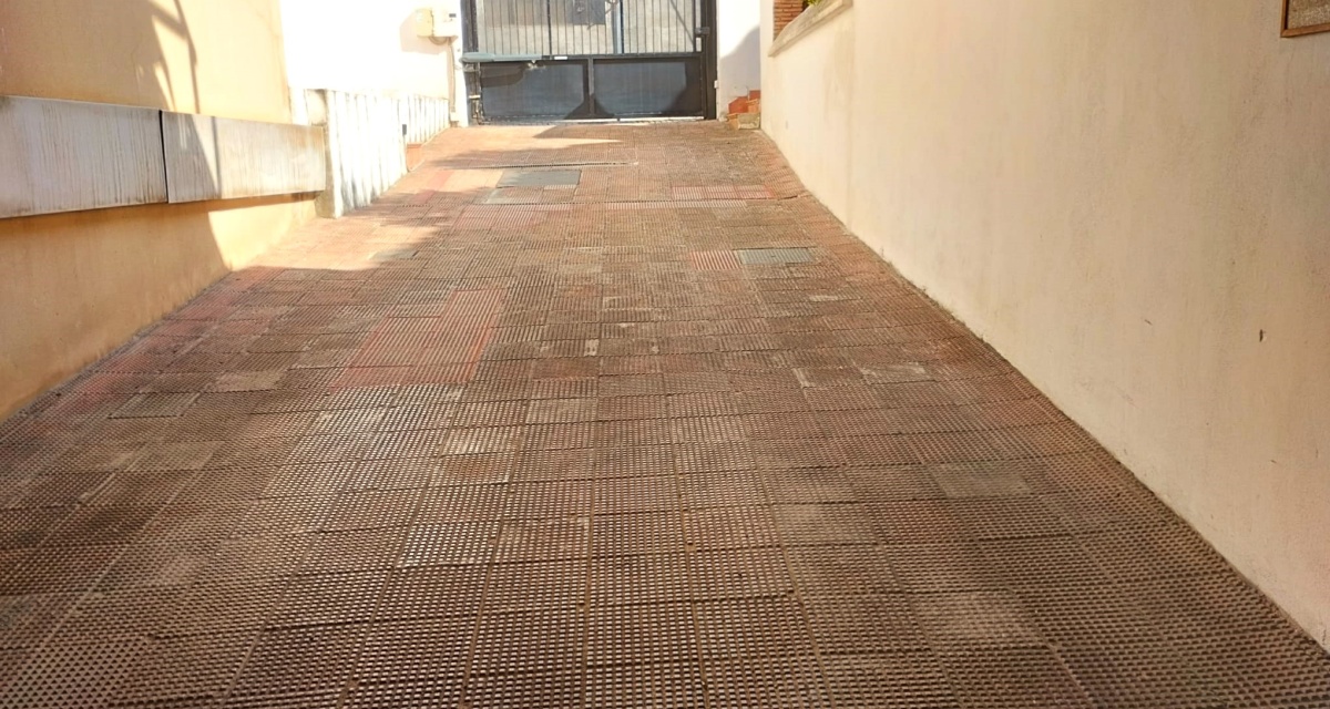 3 Bedrooms Bedrooms, ,2 BathroomsBathrooms,Villa,For Sale,1114