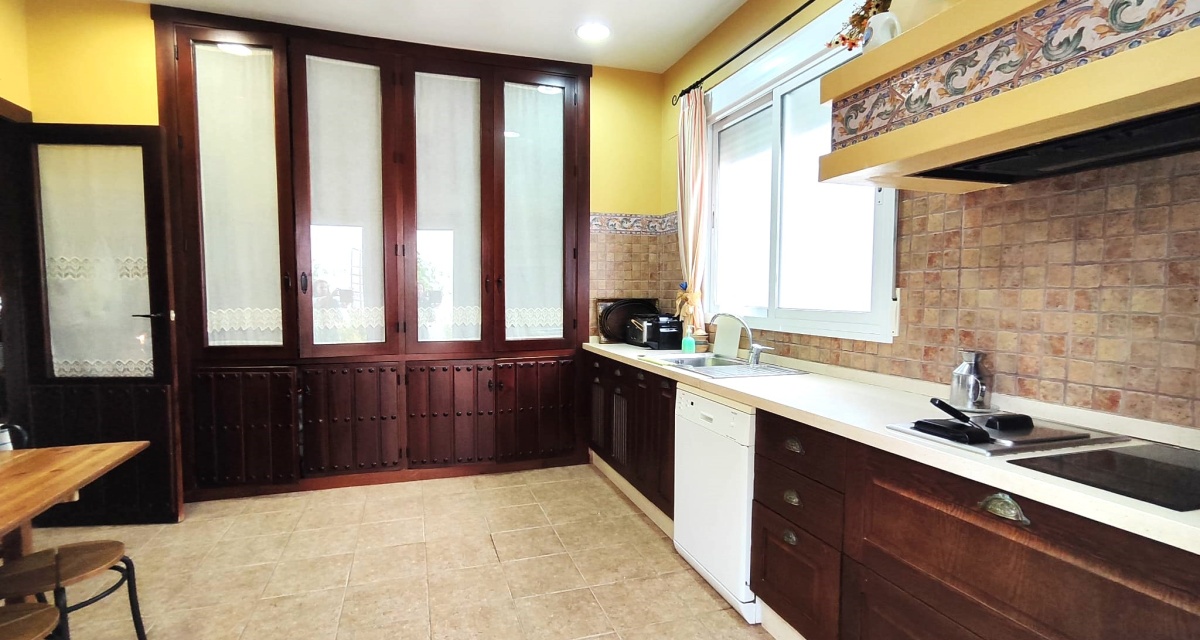 6 Bedrooms Bedrooms, 0 ,3 BathroomsBathrooms,Villa,For Sale,0,1120 6 Bedrooms Bedrooms, 0 ,3 BathroomsBathrooms,Villa,For Sale,0,1120