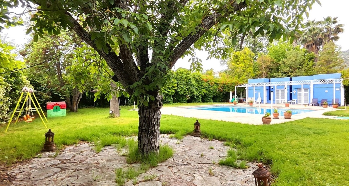 6 Bedrooms Bedrooms, 0 ,3 BathroomsBathrooms,Villa,For Sale,0,1121