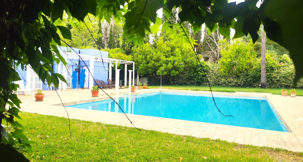 6 Bedrooms Bedrooms, 0 ,3 BathroomsBathrooms,Villa,For Sale,0,1121