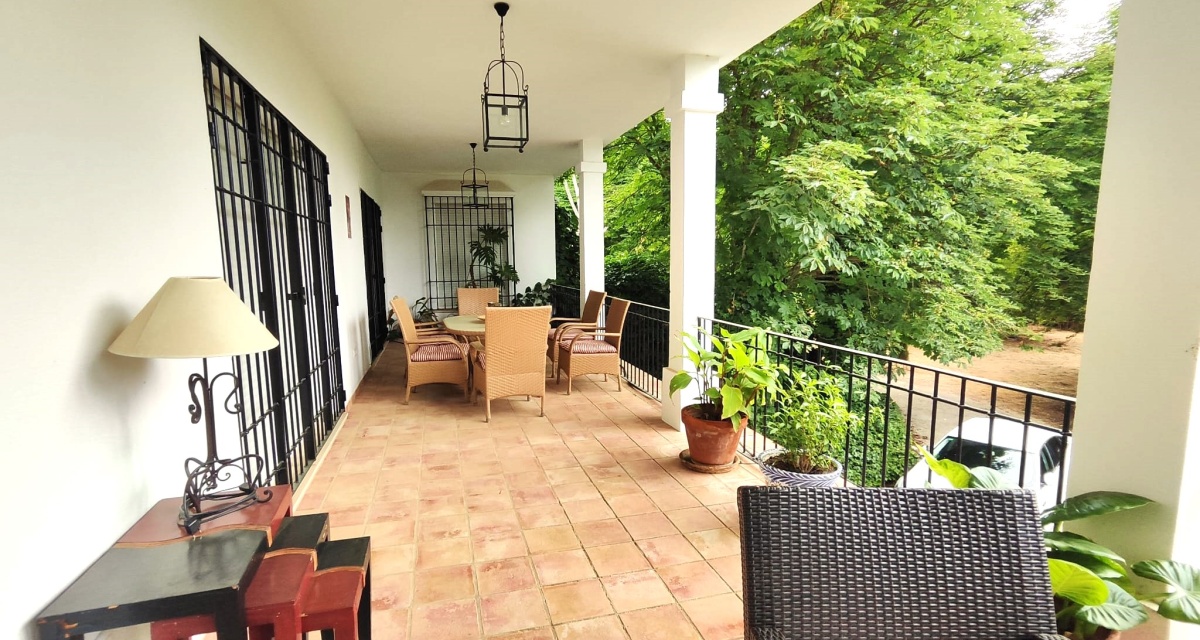 6 Bedrooms Bedrooms, 0 ,3 BathroomsBathrooms,Villa,For Sale,0,1121