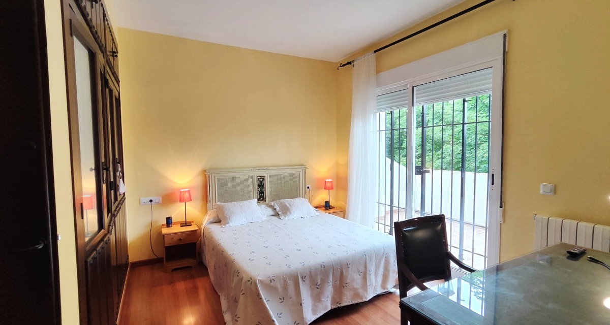 6 Bedrooms Bedrooms, 0 ,3 BathroomsBathrooms,Villa,For Sale,0,1121